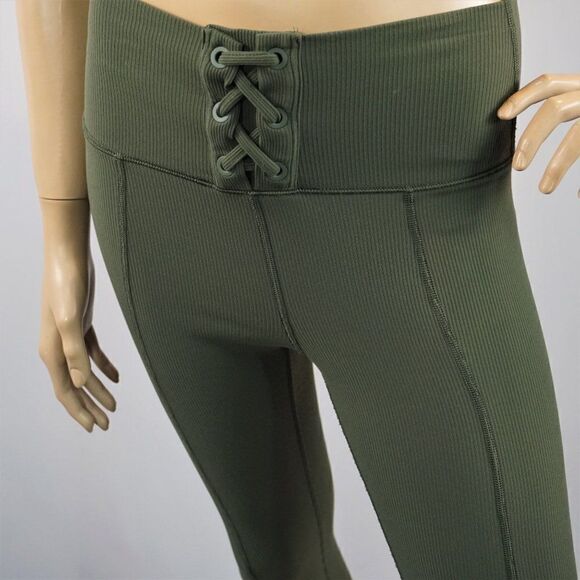 Green Ribbed Junior Leggings Sz M Crisscross Detailed Front - Picture 4 of 8